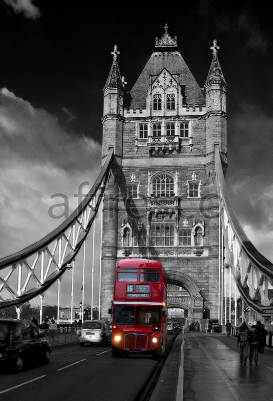 Фрески, Лондонский автобус на мосту